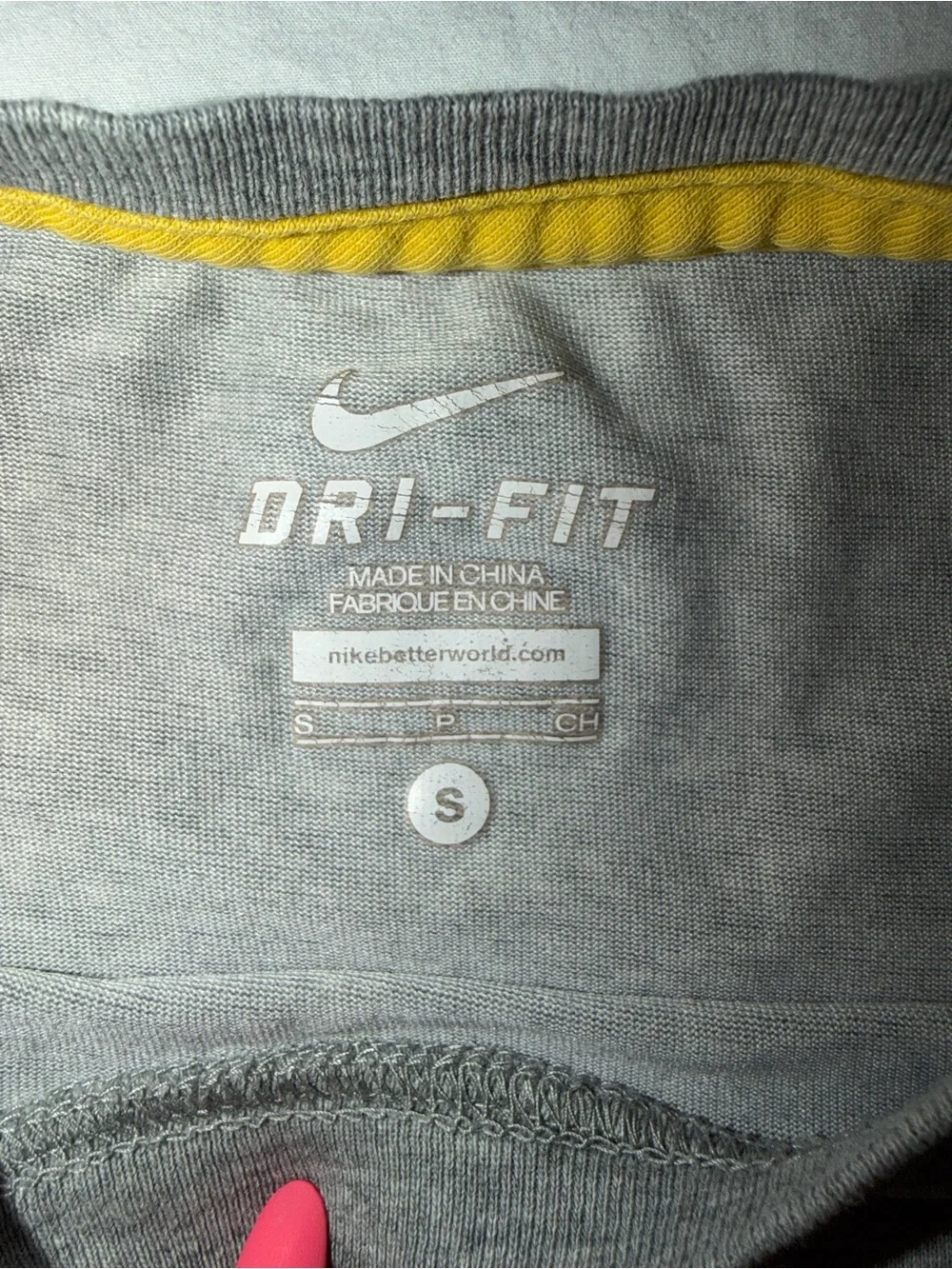 Nike Kids' Gray Dri-FIT 'Fight for Hope' Short Sleeve Tee small